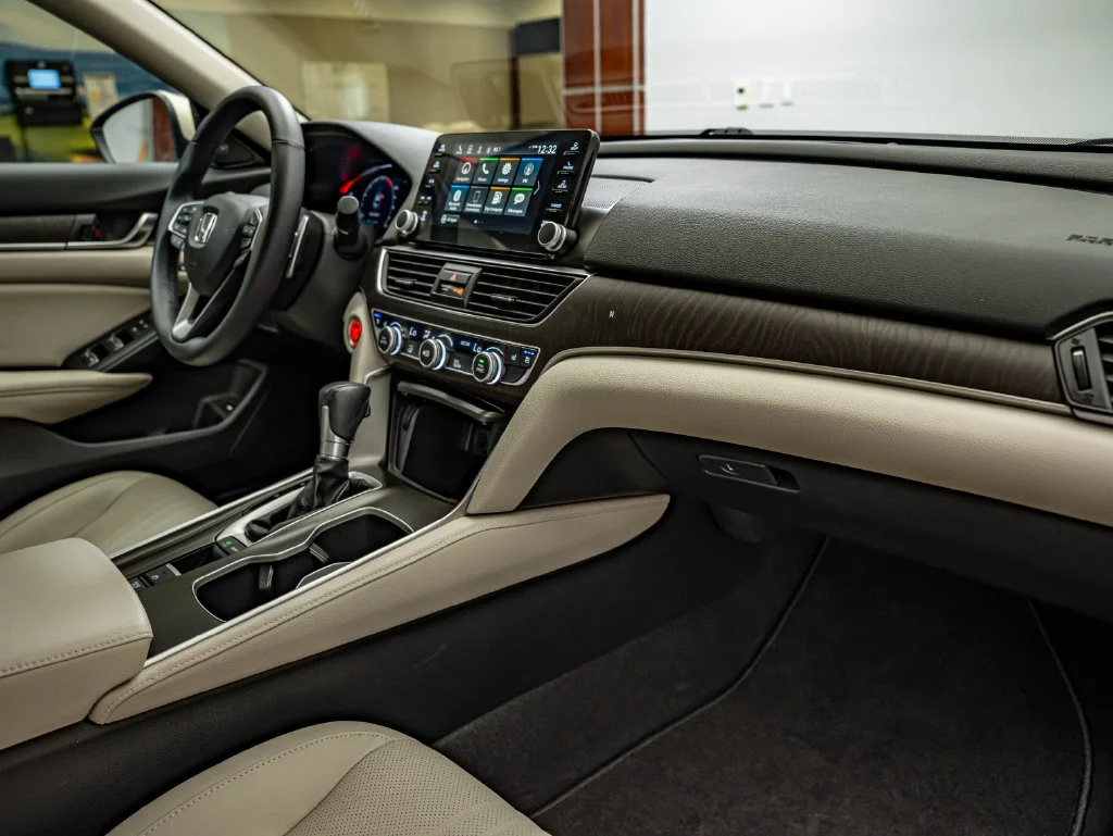 Used 2018 Gold Honda Touring image 36