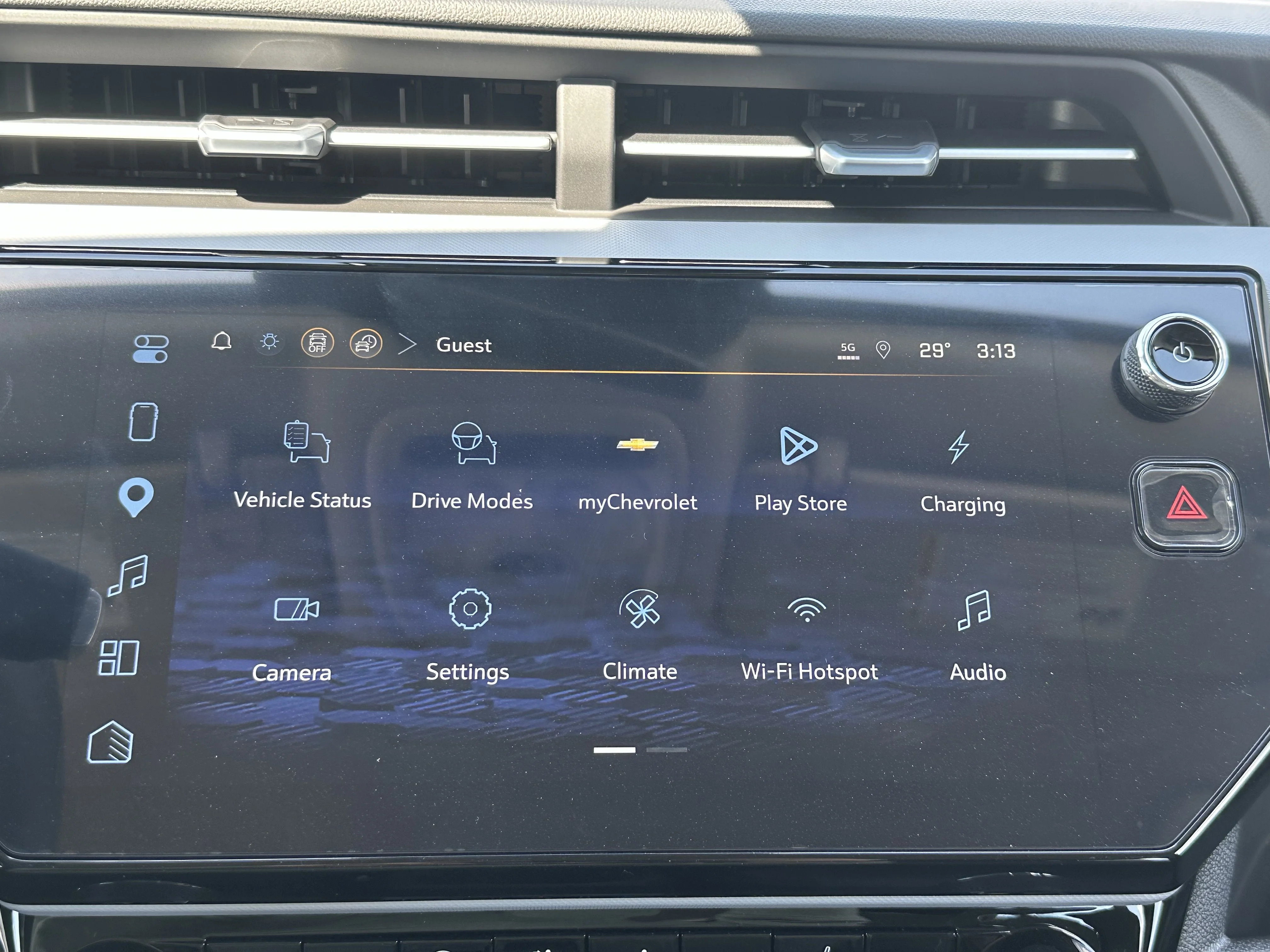 New 2027 Summit White Chevrolet LT image 14