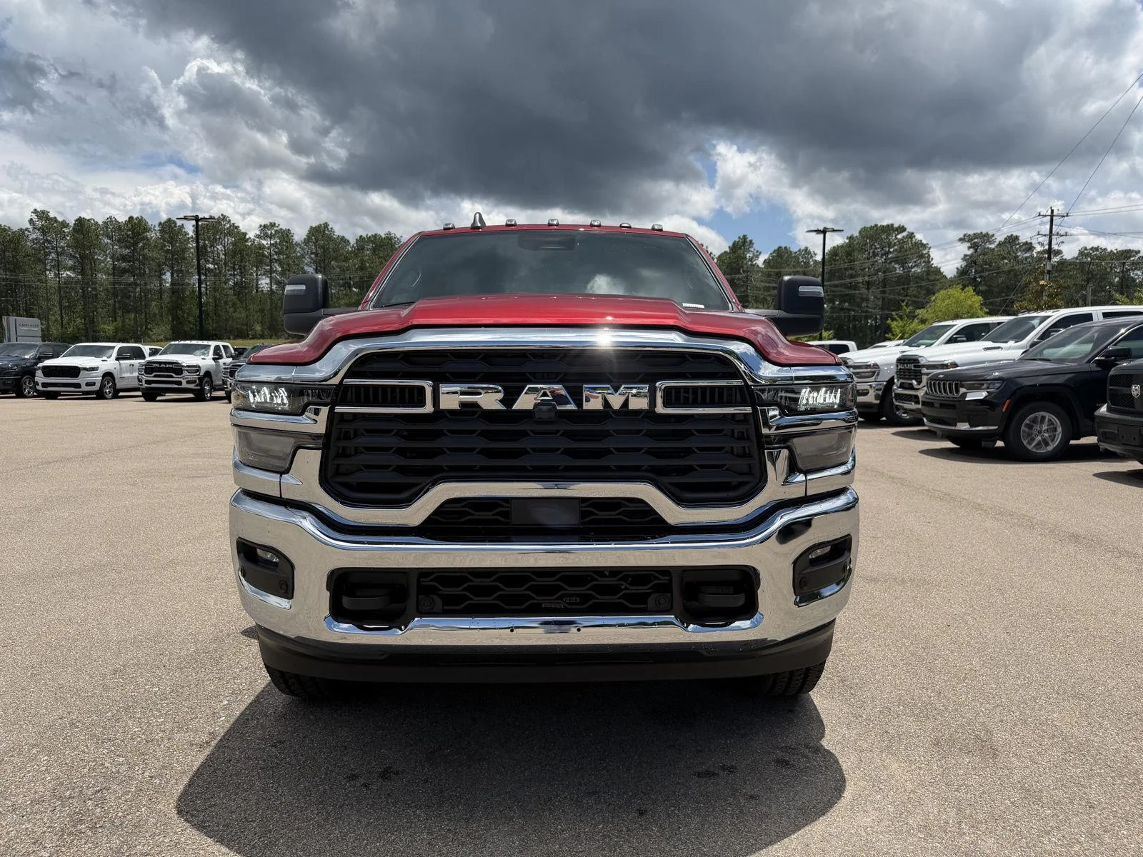 New 2026 Molten Red Pearl-Coat Exterior Paint RAM Tradesman image 2