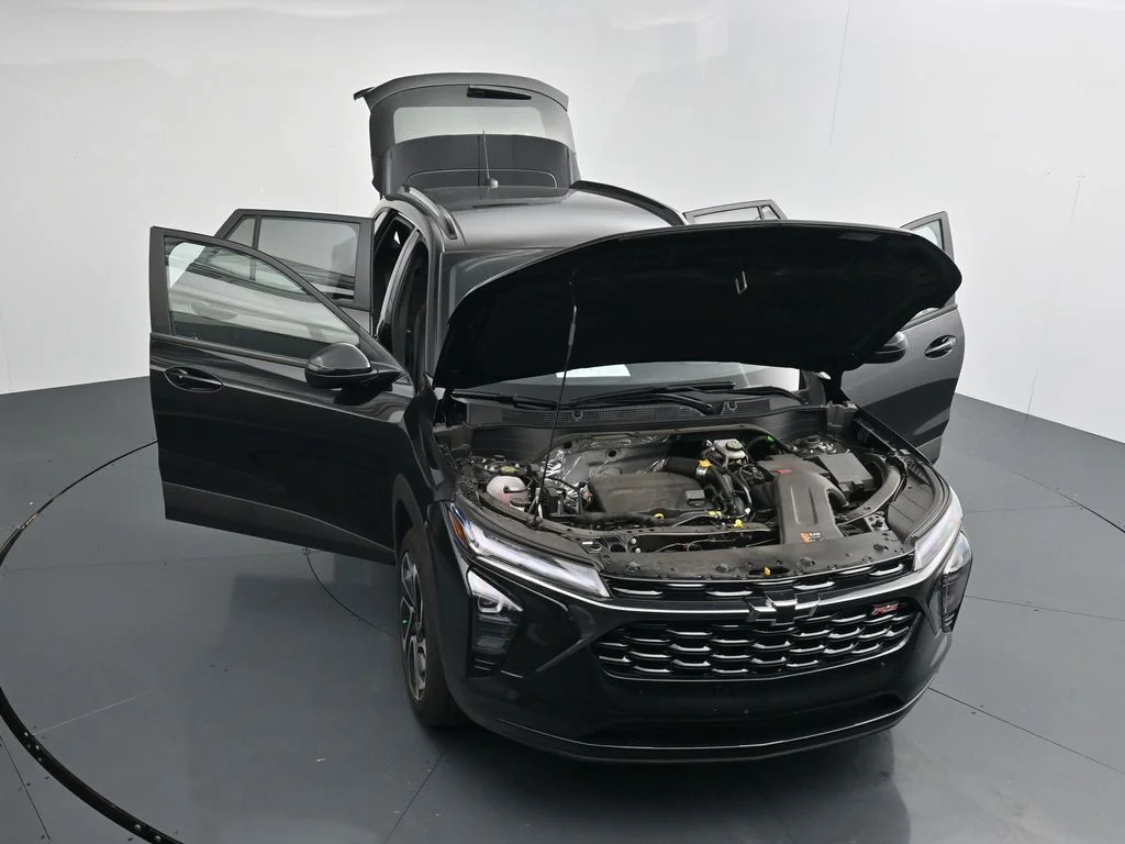 Used 2025 Black Chevrolet 2RS image 37