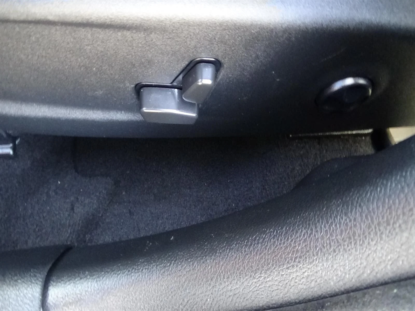 Used 2021 Pitch Black Clear Coat (px8) Dodge SXT image 16