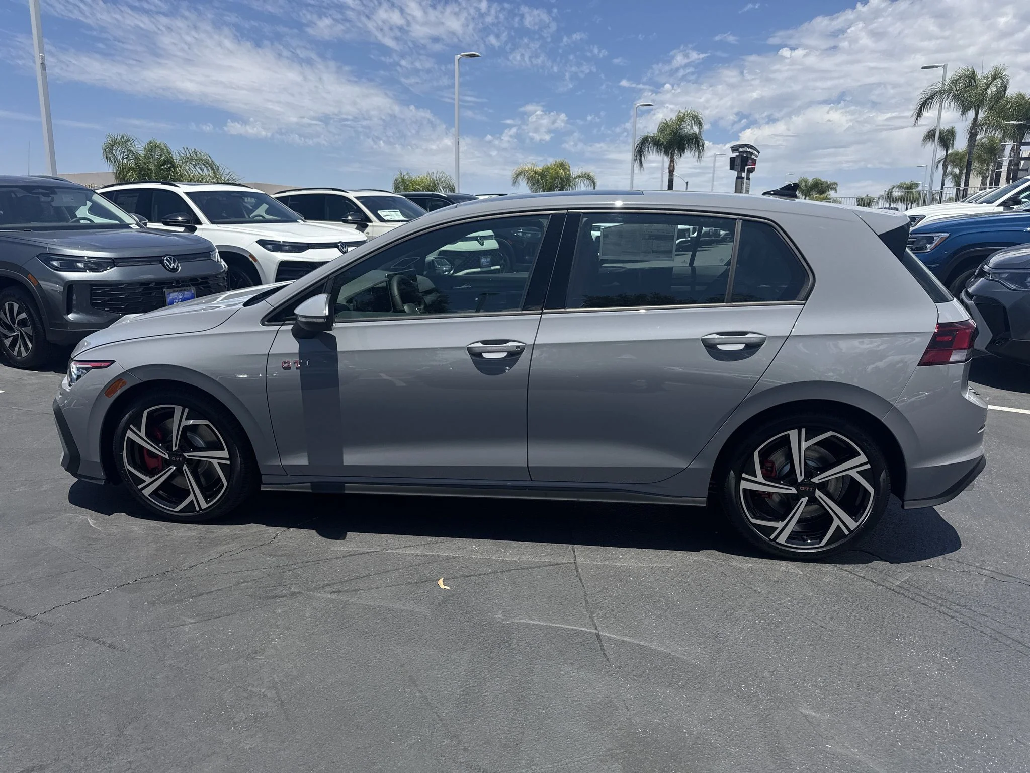 New 2026 Moonstone Gray Volkswagen SE image 4