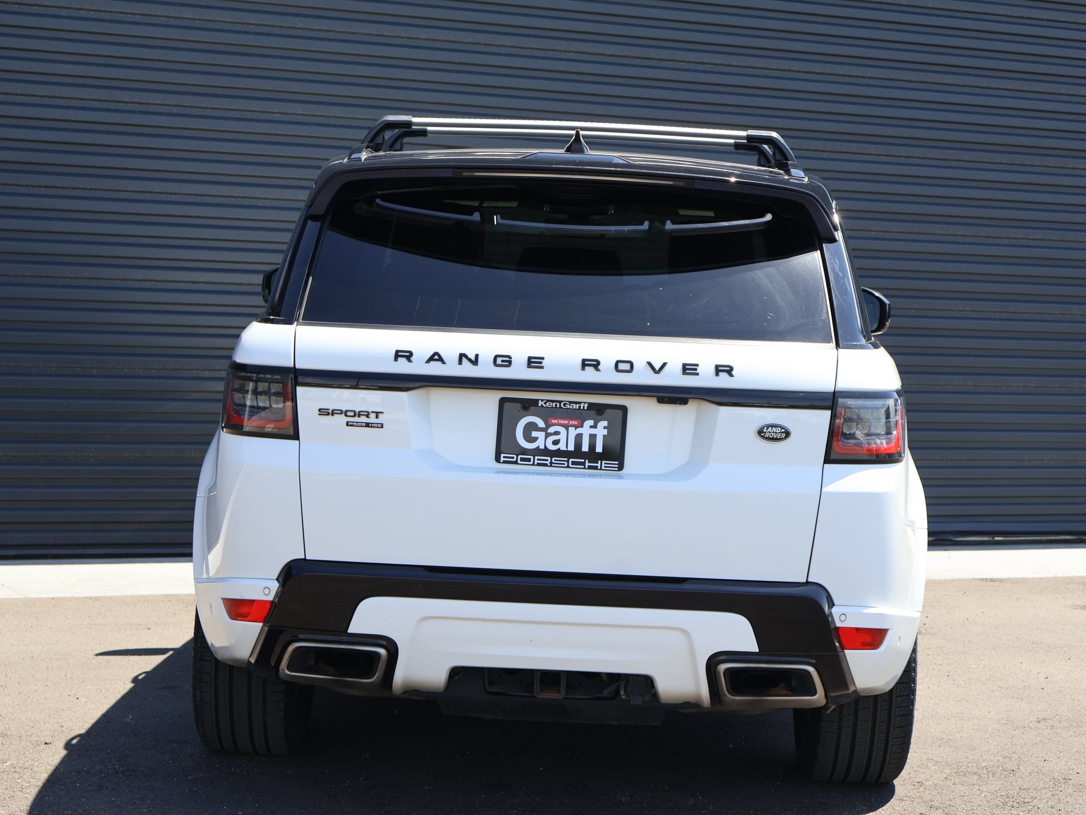 Used 2020 Fuji White Land Rover HSE Dynamic image 6
