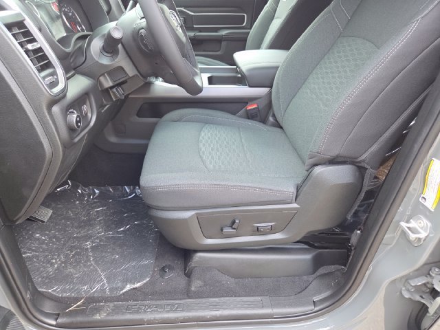 New 2026 Ceramic Gray Clear-Coat Exterior Paint RAM Big Horn image 8