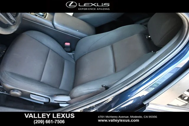 Used 2021 Blue Mazda 2.5 S image 11