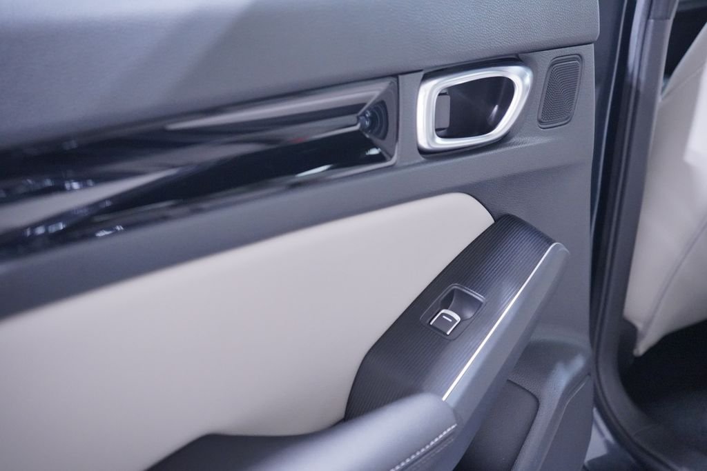 Used 2023 Meteorite Gray Metallic Honda Sport Touring image 20