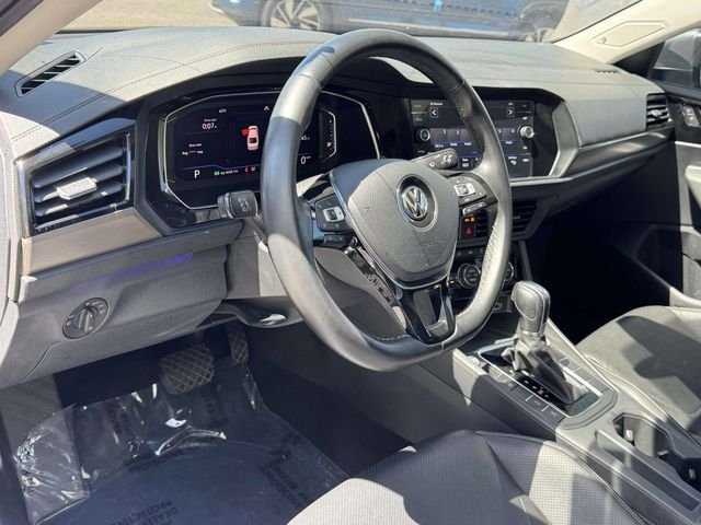Used 2019 Gray Volkswagen SEL Premium image 2