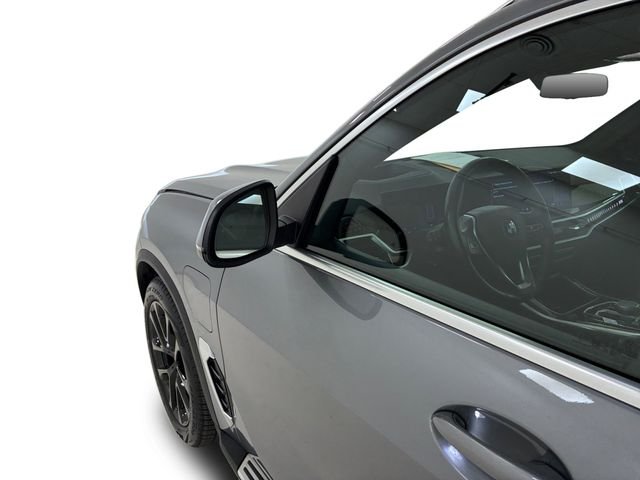 Used 2025 Gray BMW xDrive50e image 10