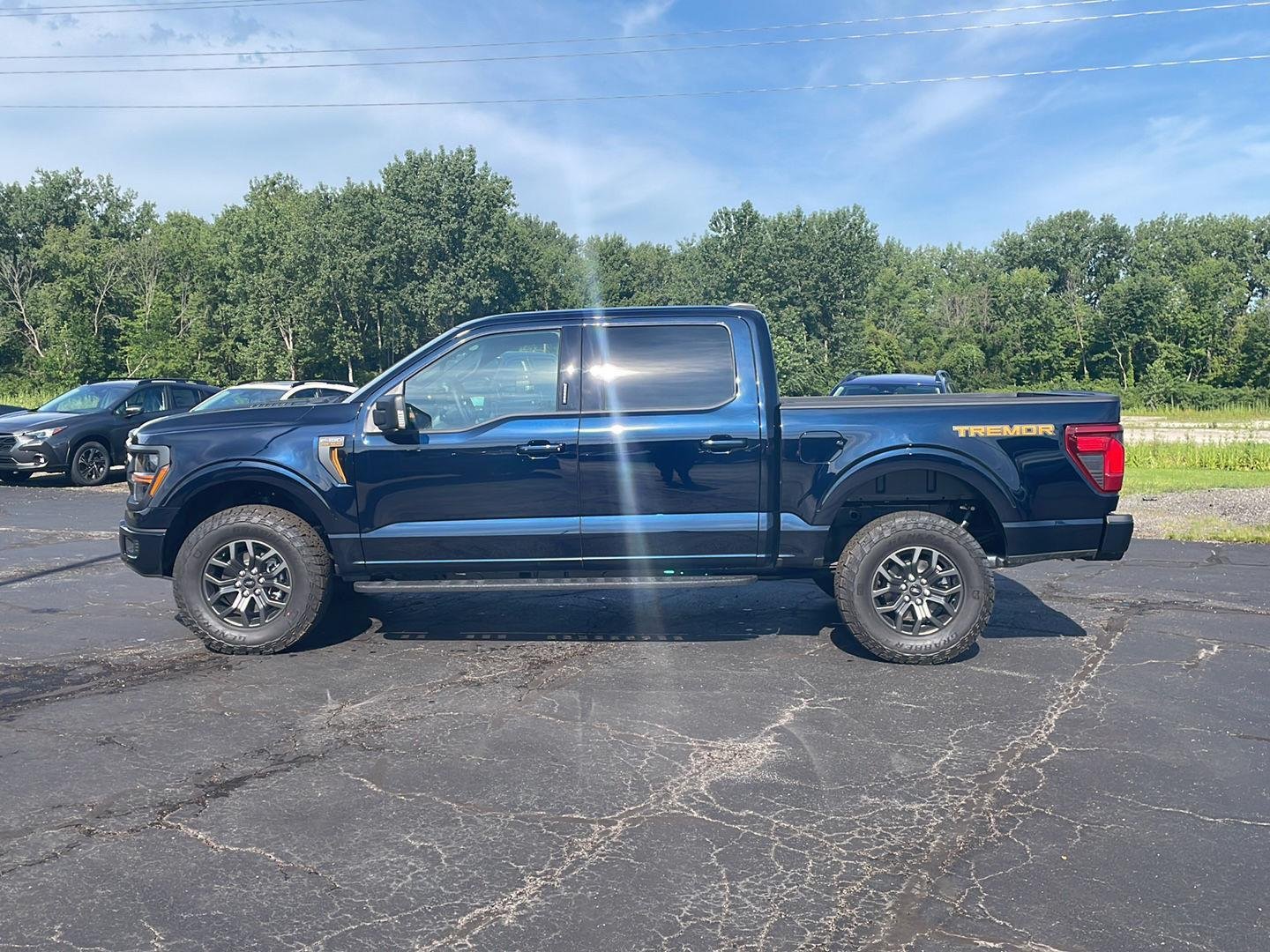 New 2026 Antimatter Blue Metallic Ford Tremor image 2