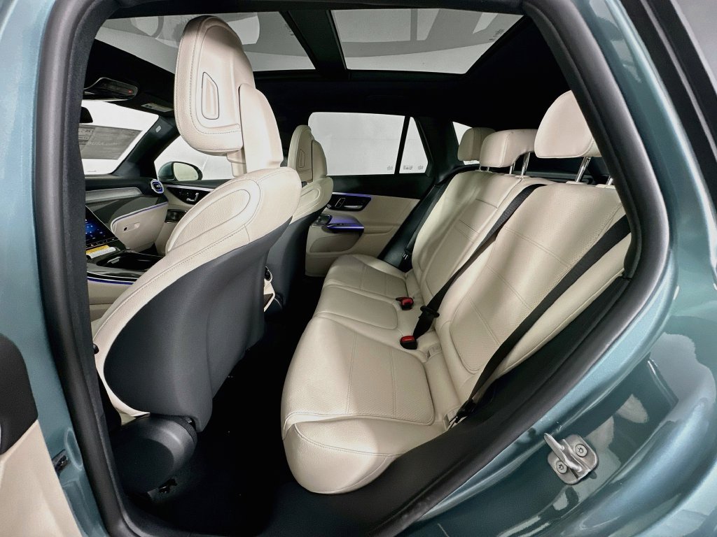 New 2027 Silver Mercedes-Benz GLC 300 image 26