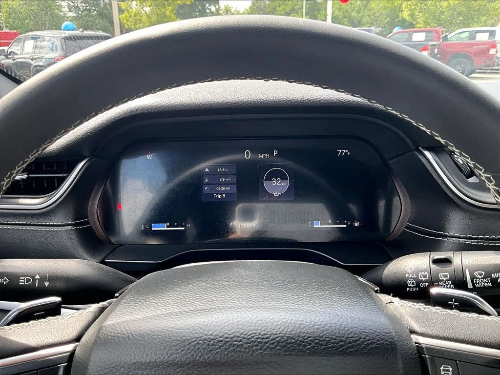 Used 2023 Black Jeep Altitude X image 21