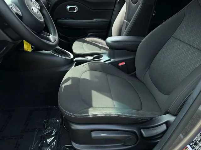 Used 2017 Gray Kia Base image 21