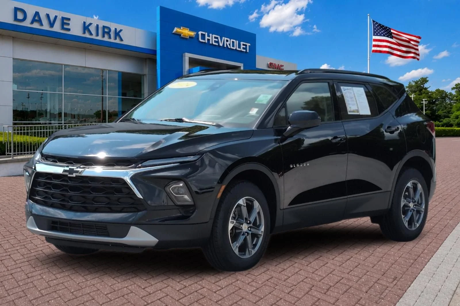 Used 2024 Black Chevrolet 2LT image 7