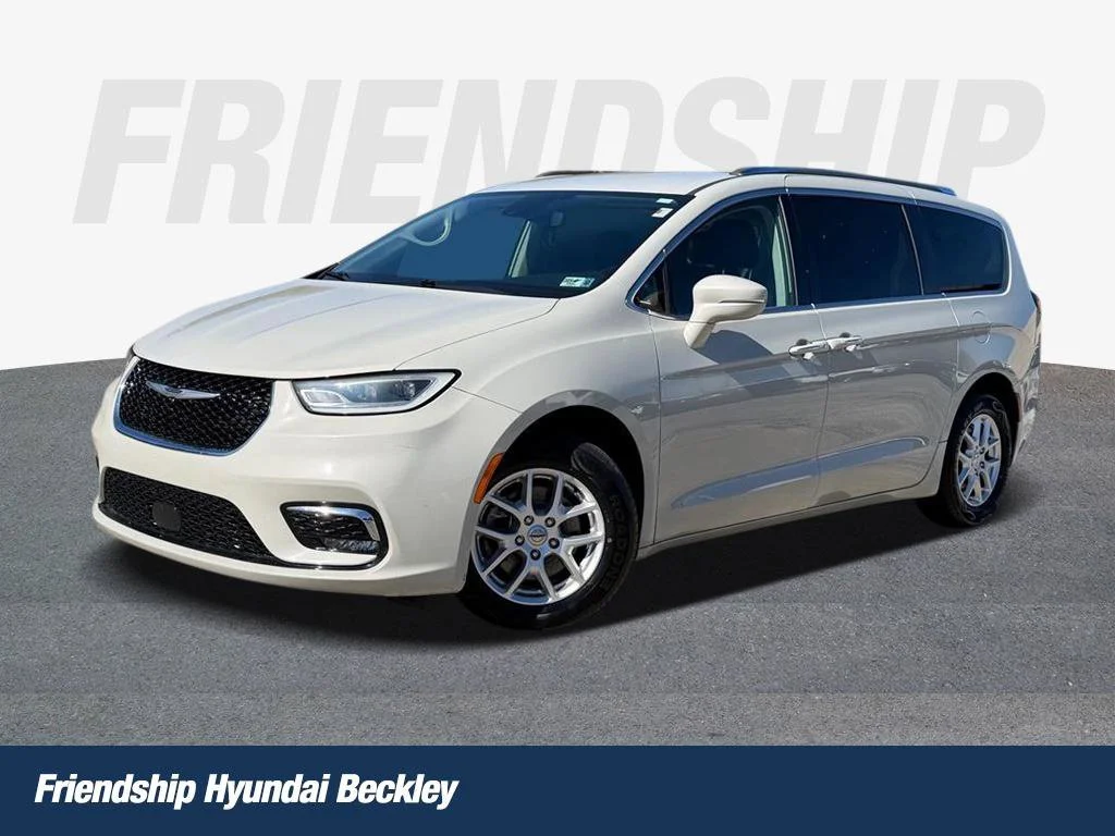 Used 2021 White Chrysler Touring L image 1
