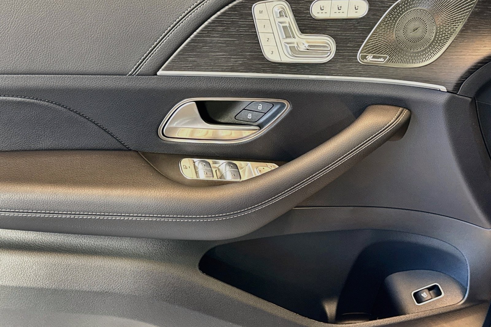 New 2026 Selenite Grey Metallic Mercedes-Benz GLE 350 image 16