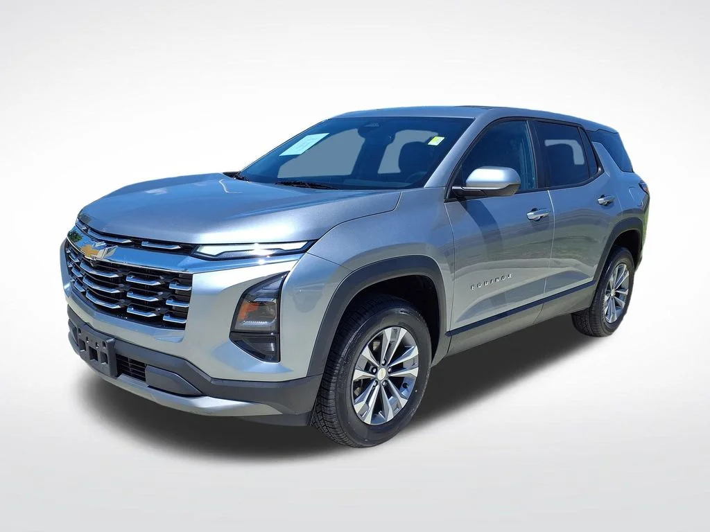 Used 2025 Gray Chevrolet LT image 3