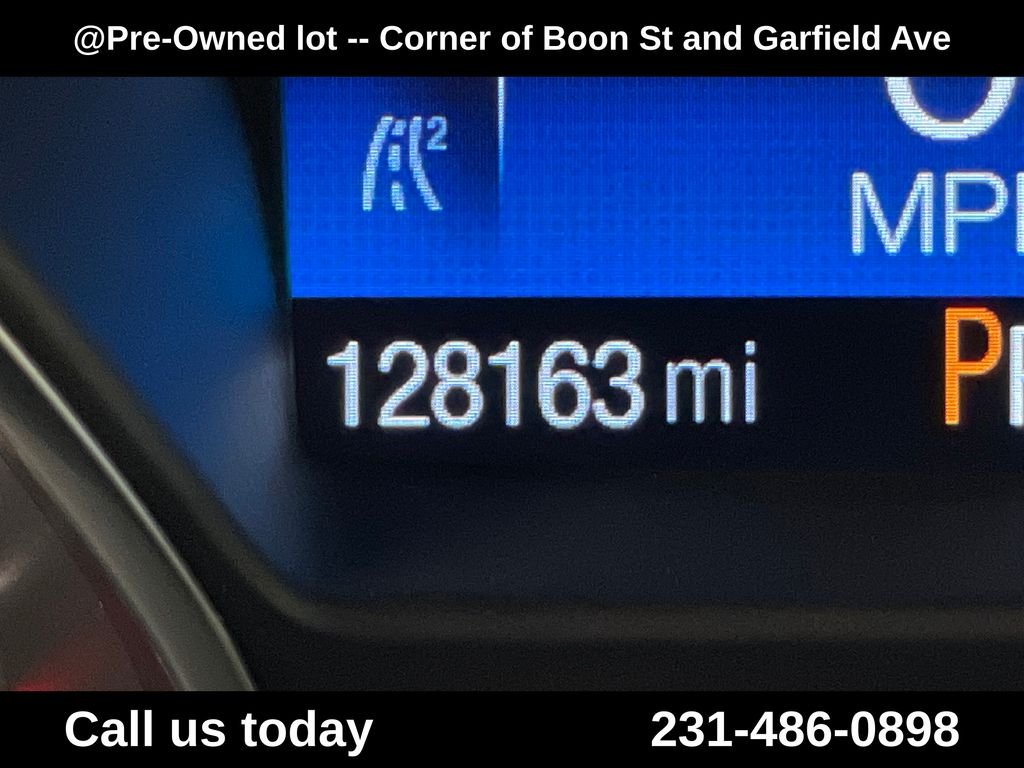 Used 2017 Gray Ford SE image 22