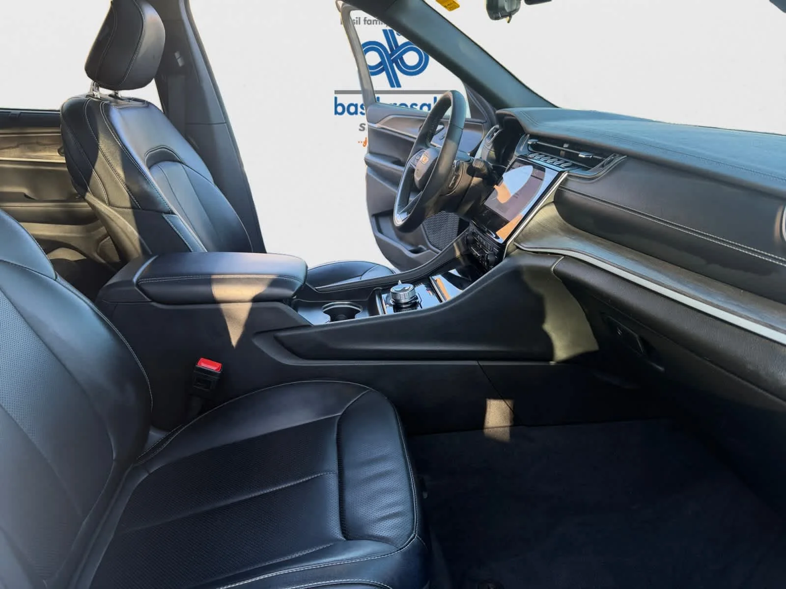 Used 2024 Bright White Jeep Limited image 20