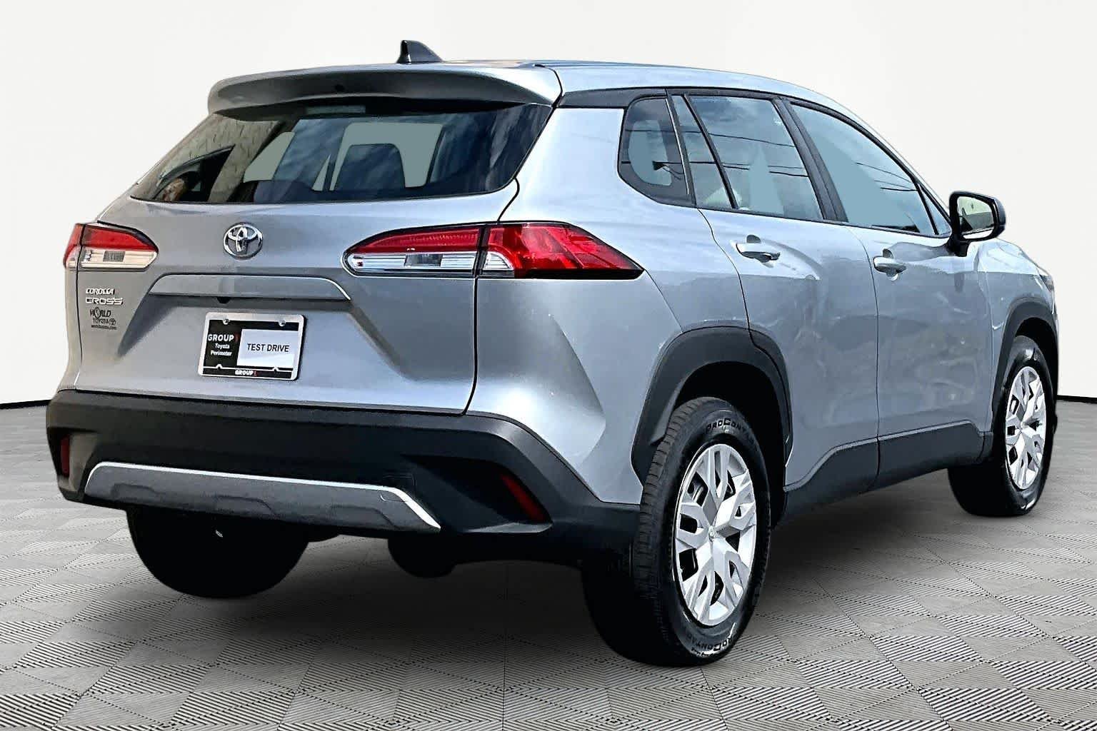 Used 2024 Sonic Silver Toyota L image 13