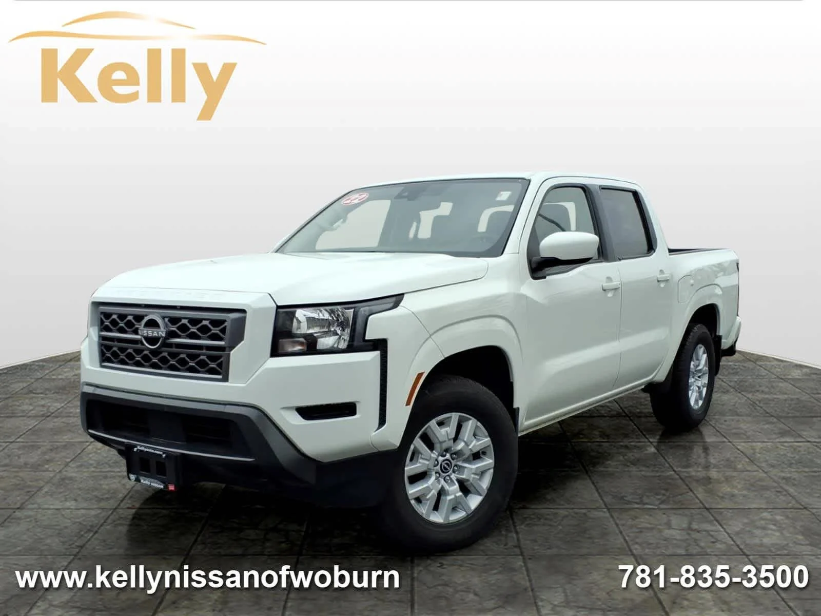 2022 Nissan Frontier SV Crew Cab 4X4 SWB's photo