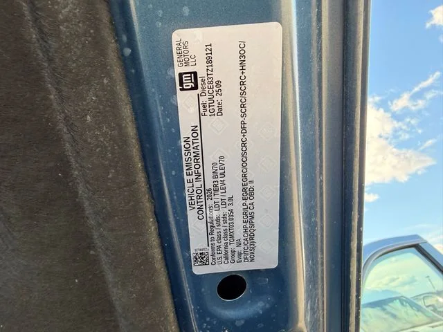 Used 2026  GMC Elevation image 2
