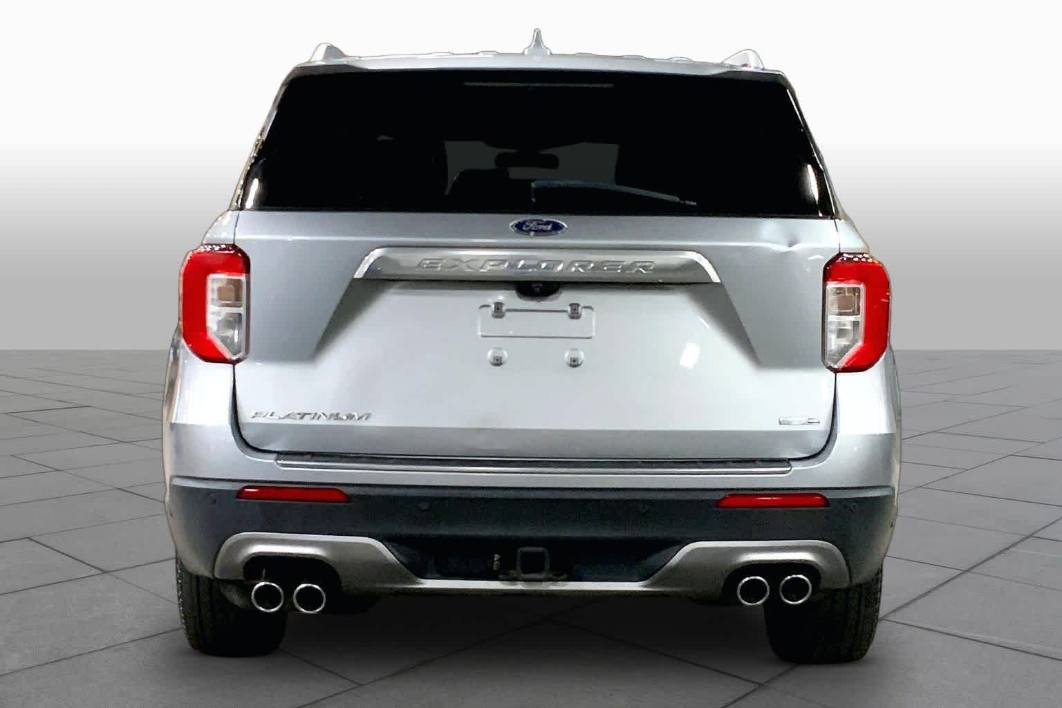 Used 2020 Iconic Silver Metallic Ford Platinum image 5