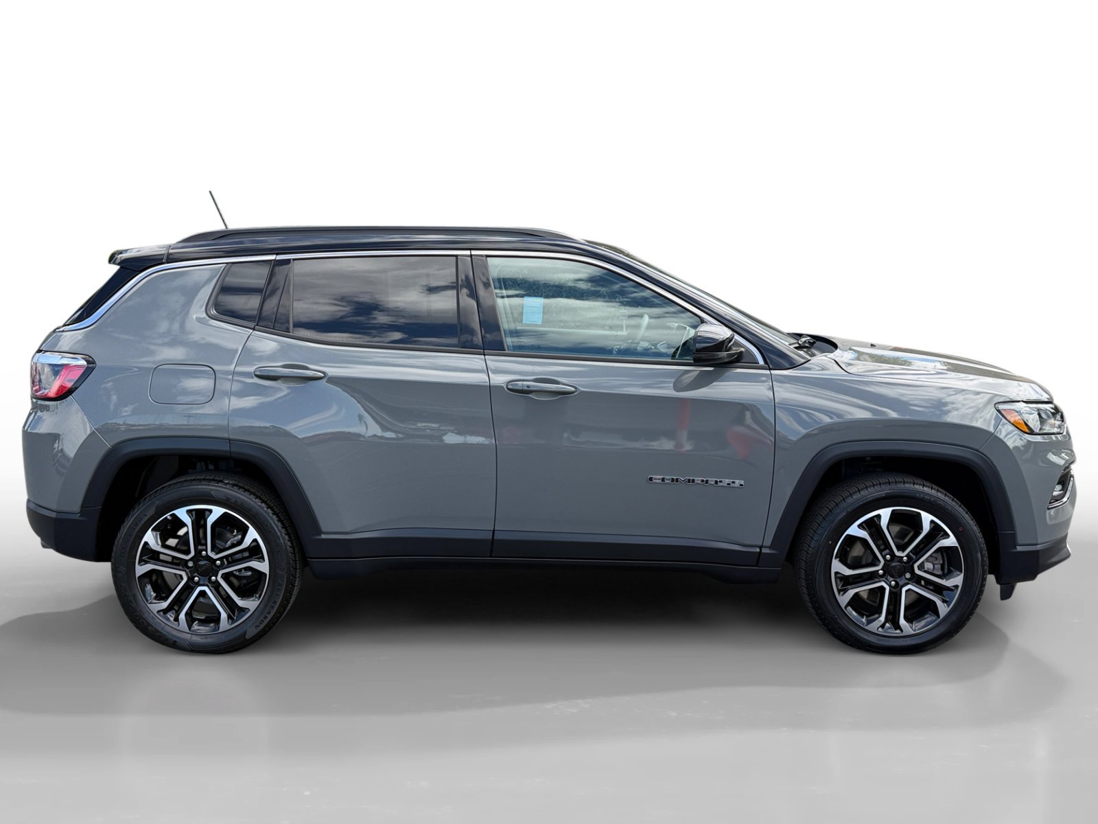 Used 2024 Gray Clearcoat Jeep Limited image 6