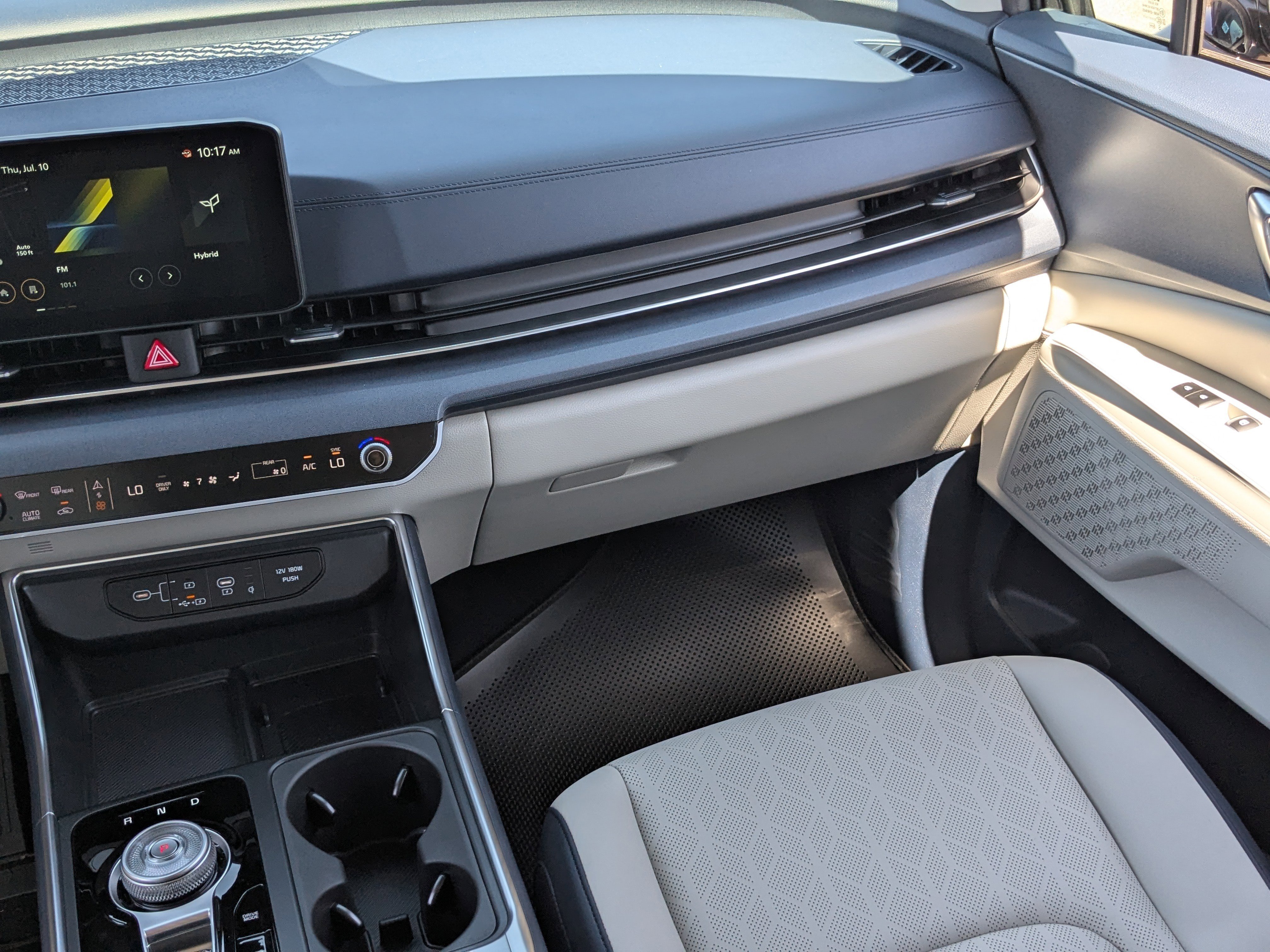 2026 Kia Carnival EX - Photo 16