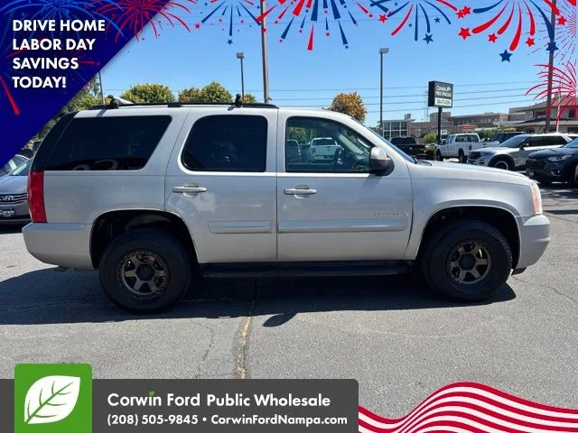 Used 2008 Silver Birch Metallic GMC  image 4