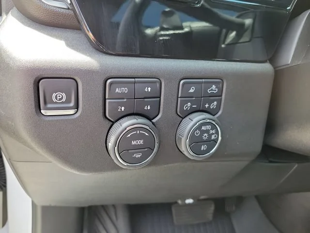 2025 Chevrolet Silverado 1500 LTZ - Photo 27