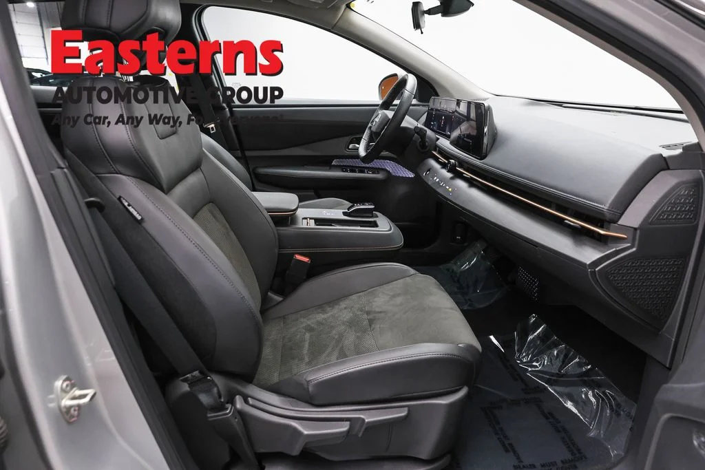 Used 2023 Silver Nissan ENGAGE image 22
