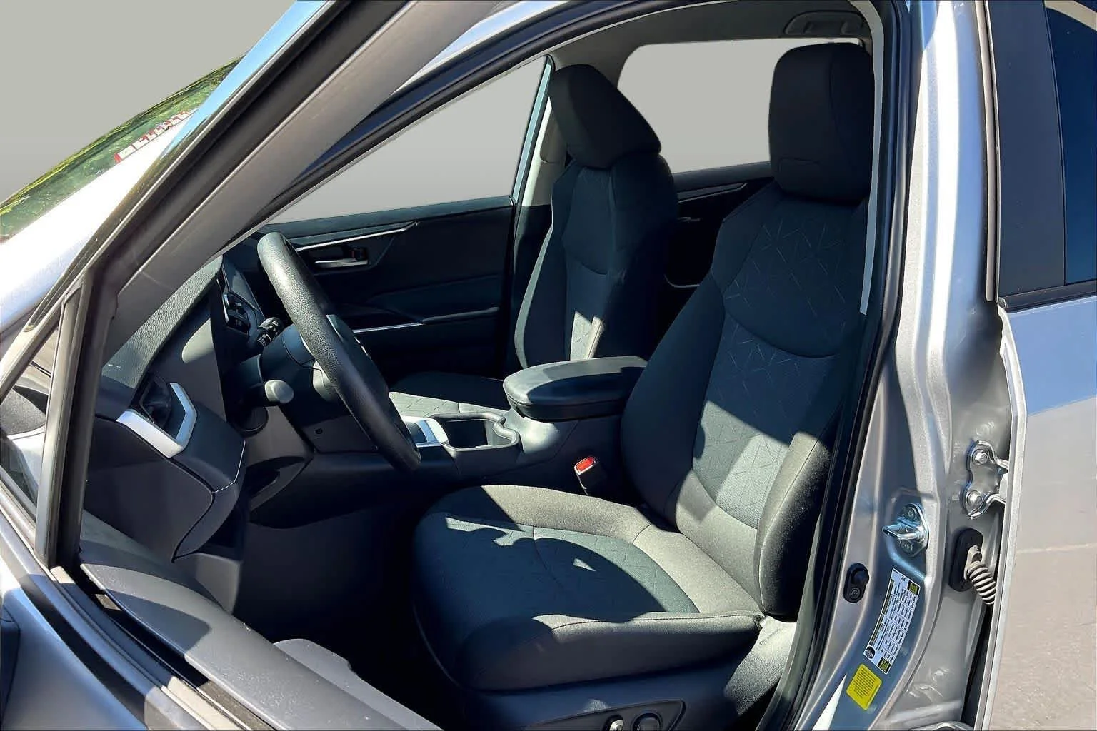 Used 2025 Silver Sky Metallic Toyota XLE image 8