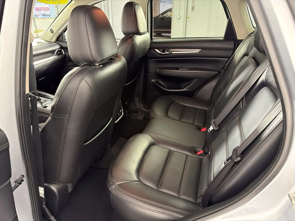Used 2020 Sonic Silver Metallic Mazda Grand Touring image 16