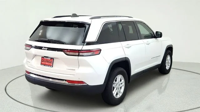2023 Jeep Grand Cherokee Laredo - Photo 13