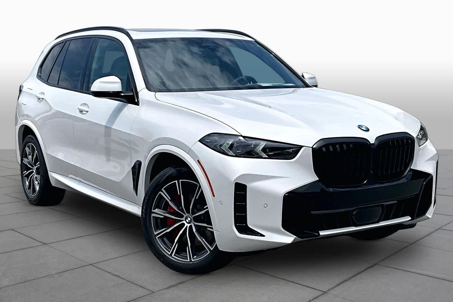 New 2026 Mineral White Metallic BMW xDrive40i image 2