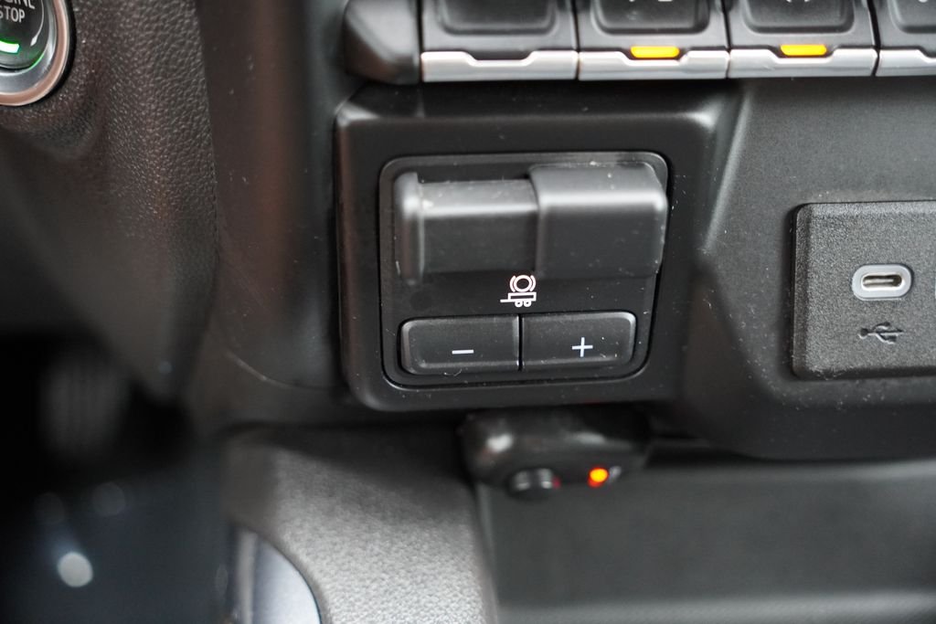Certified Used 2019 Satin Steel Metallic Chevrolet RST image 30