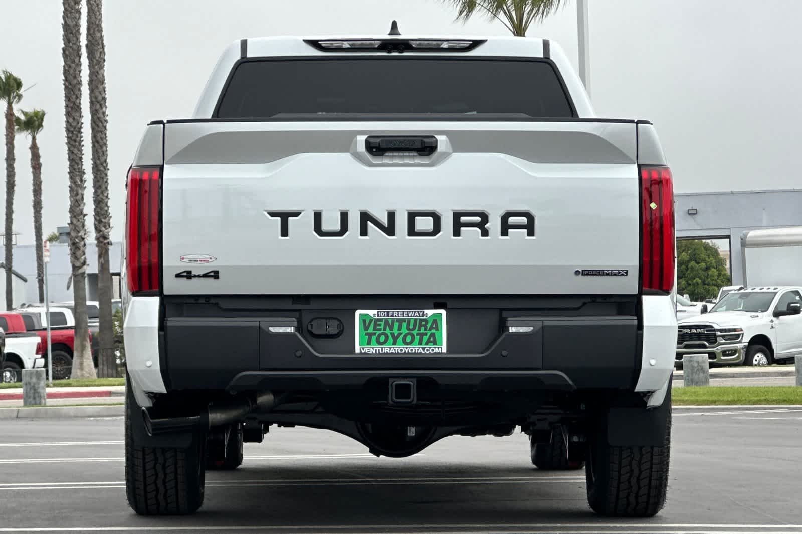 New 2026 Wind Chill Pearl <sup>1</sup> Toyota Tundra Limited image 5