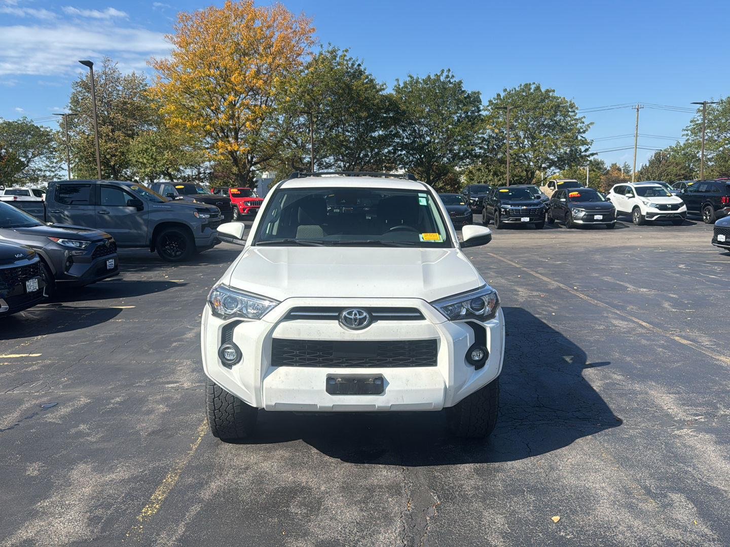 Used 2022 Super White Toyota SR5 image 4