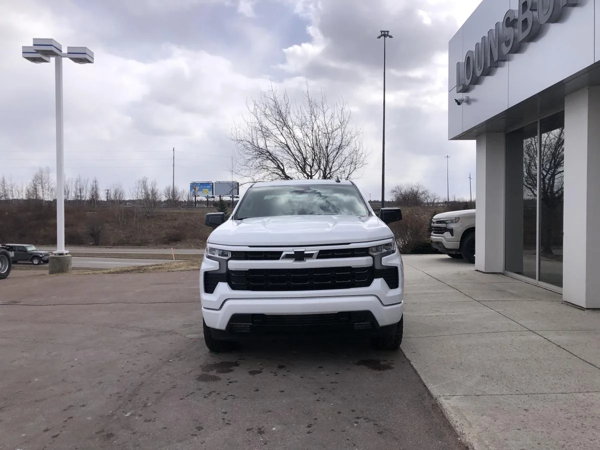 New 2026 White Chevrolet 4WD Double Cab 147" RST image 3