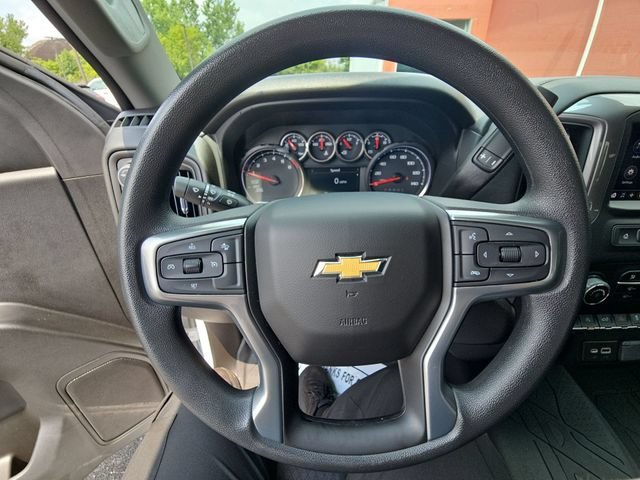 Used 2022 Summit White Chevrolet Custom image 36