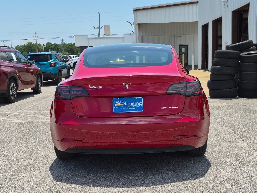 Used 2022 Red Tesla Long Range image 4