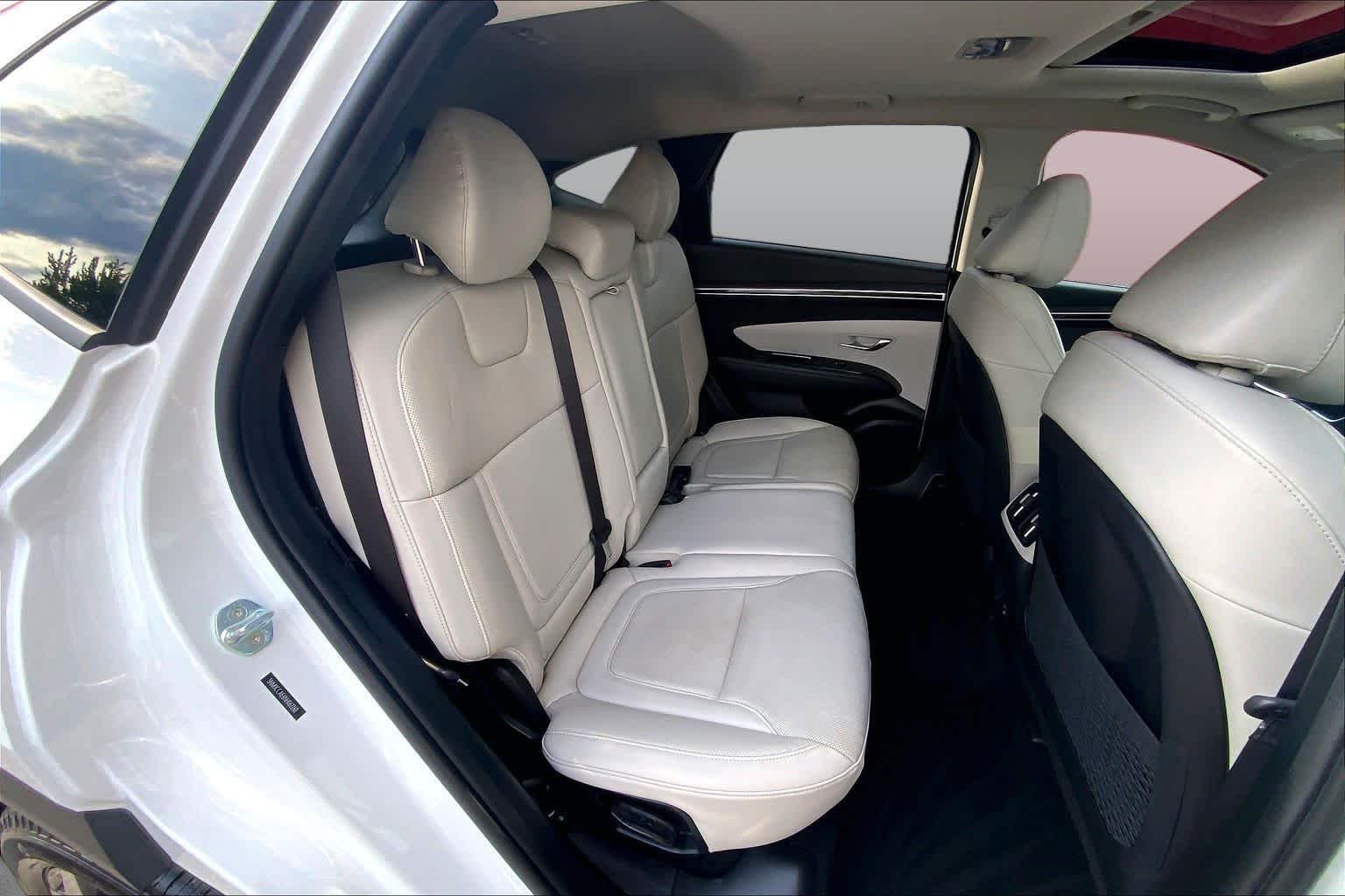 Used 2022 Quartz White Hyundai SEL image 19