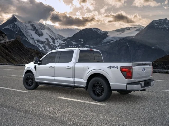 New 2026 Silver Metallic Ford XLT image 4