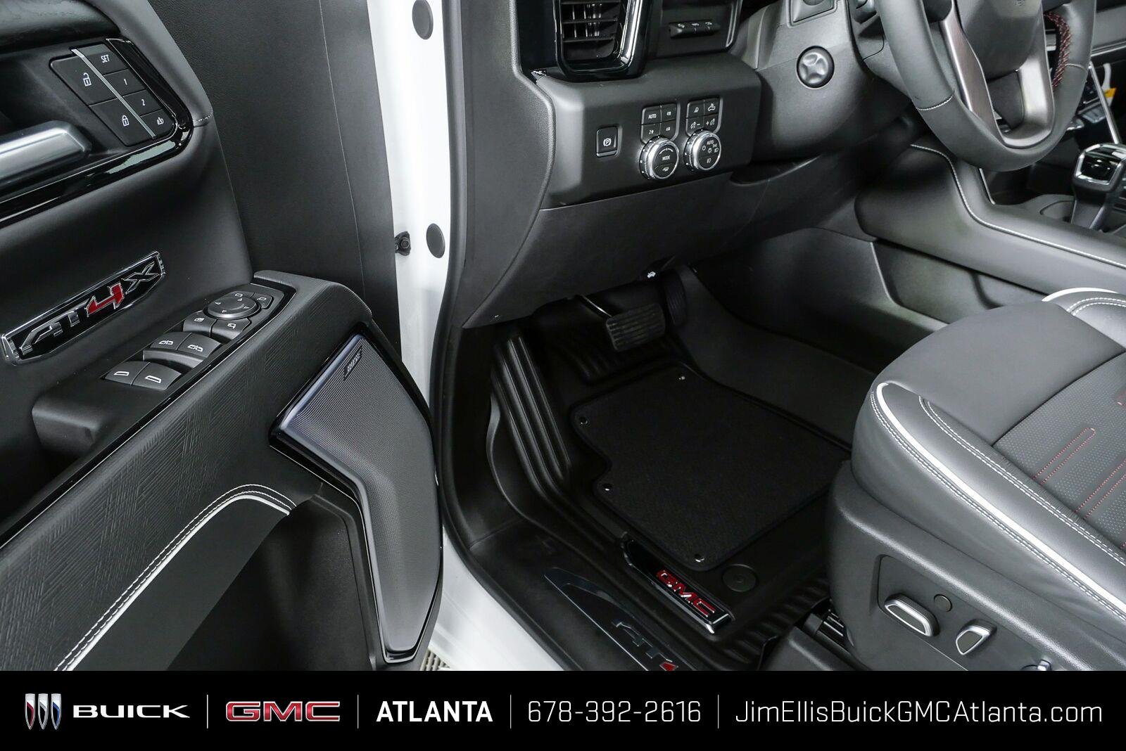 2026 GMC Sierra 1500 AT4X - Photo 8