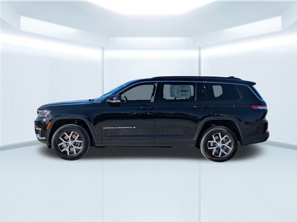 New 2025 Diamond Black Crystal Pearl-Coat Exterior Paint Jeep Limited image 2