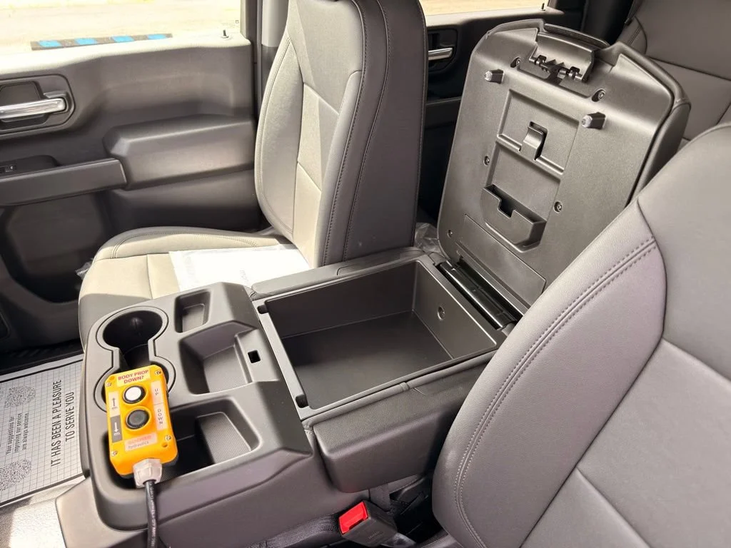 New 2025 Summit White Chevrolet Work Truck image 23