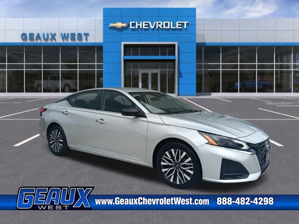 2024 Nissan Altima SV