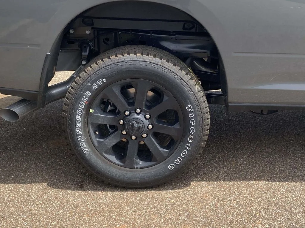 New 2026 Ceramic Gray Clear-Coat Exterior Paint RAM Laramie image 8
