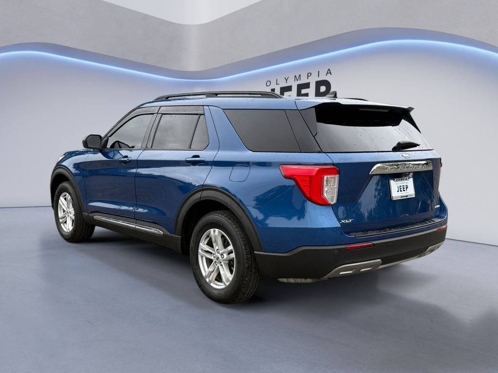 Used 2021 Blue Ford XLT image 3