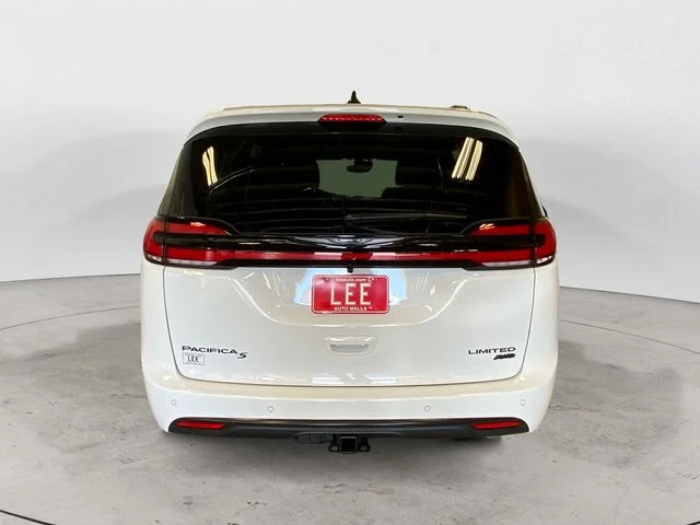 New 2026 White Chrysler Limited image 5